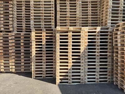 Read more about the article Cat costa un europalet si de ce variaza pretul in functie de calitate